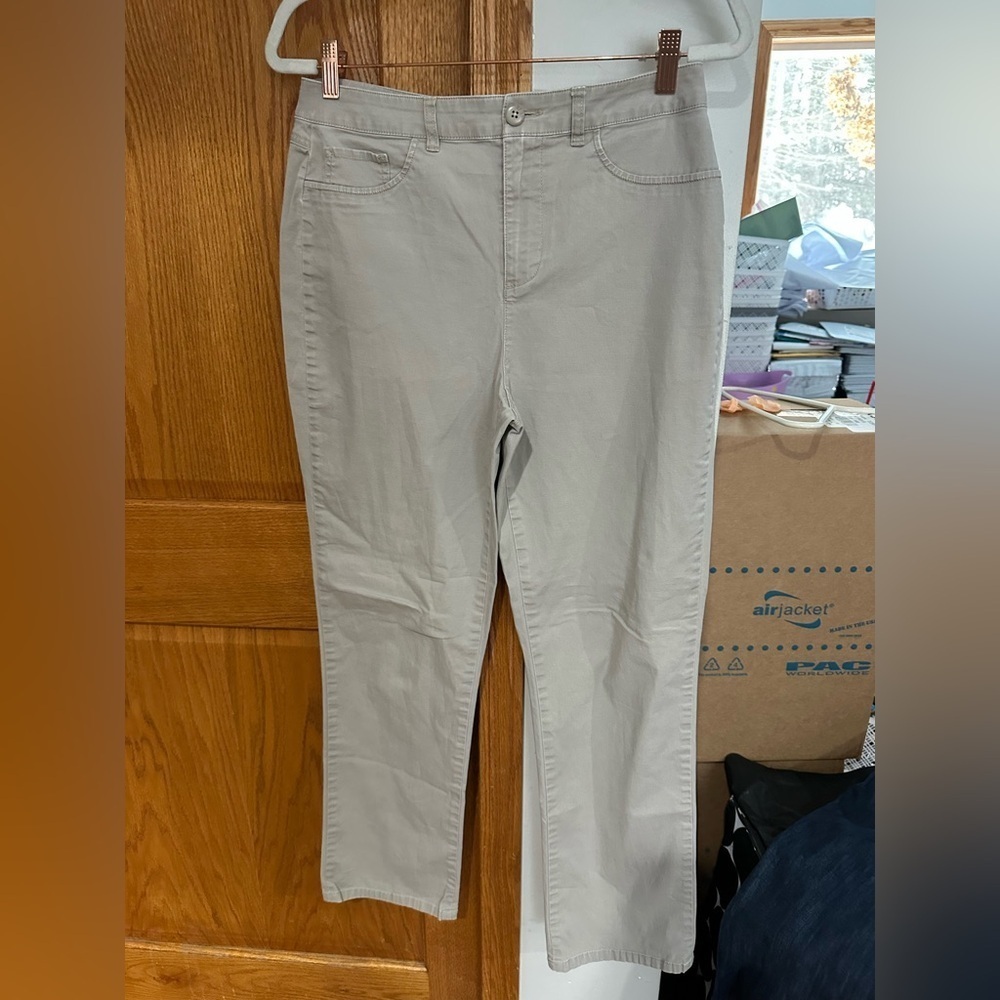 Coldwater Creek Classic Fit Light Tan Pants